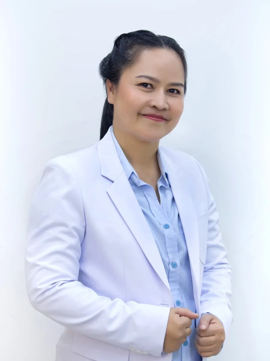 นางสาวศรินยา ปิ่นตัน